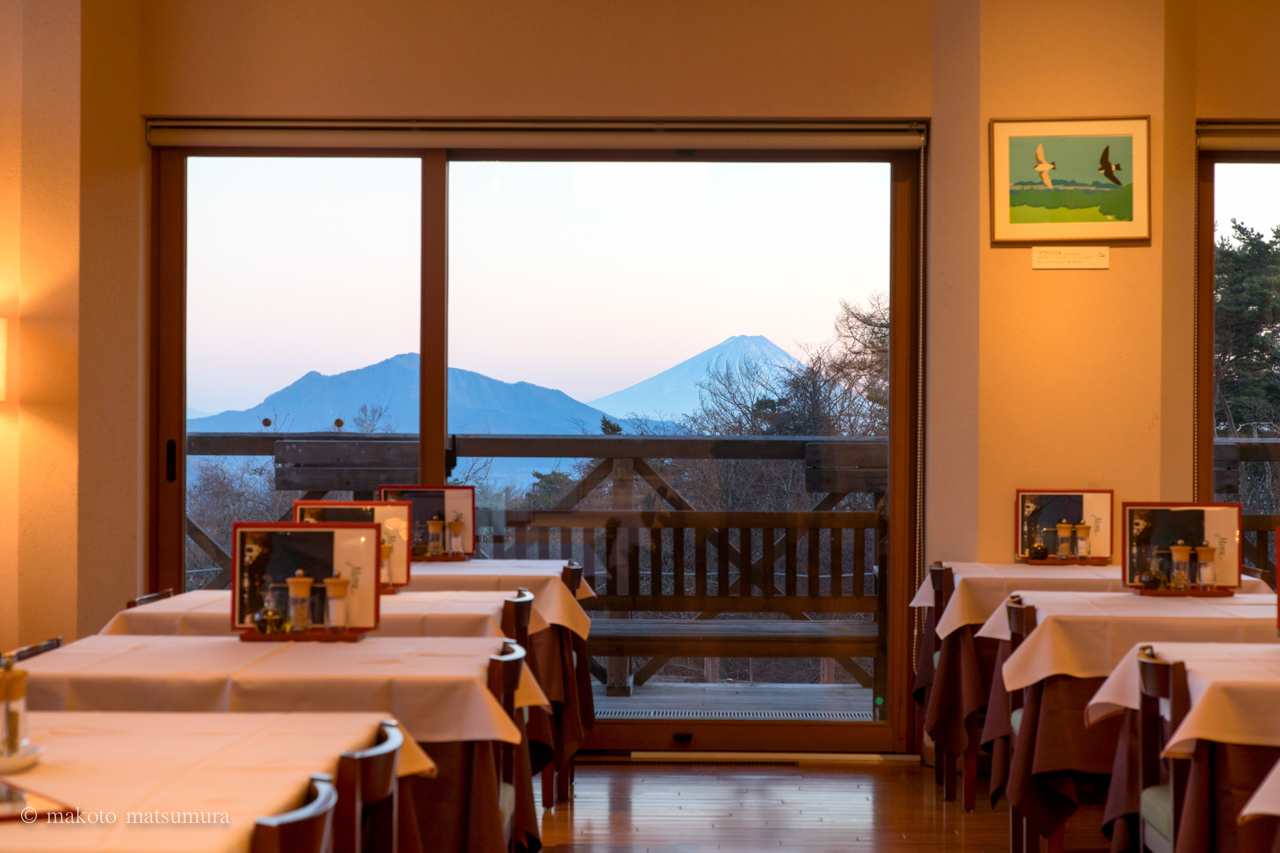 清泉寮新館レストランから見た富士山